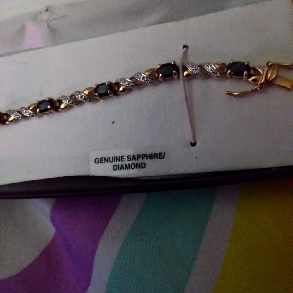 18kt Gold Genuine sapphire and diamonds bracelet